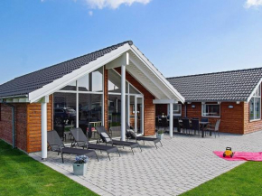 12 person holiday home in Hasselberg Kappeln